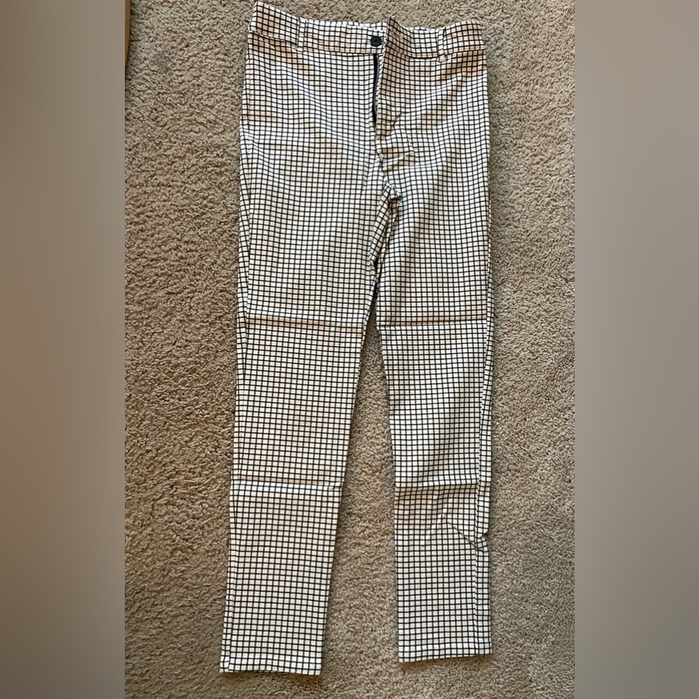 SHEIN plaid black and white slim leg trousers, stretchy material, size L